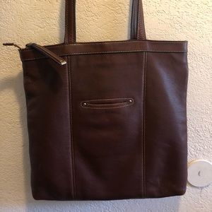 Beautiful leather handbag!